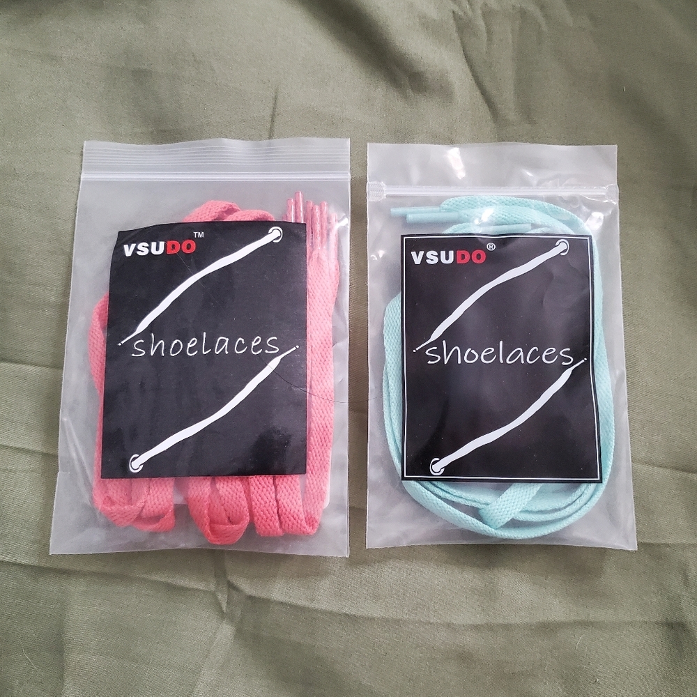 2 packs of shoelaces